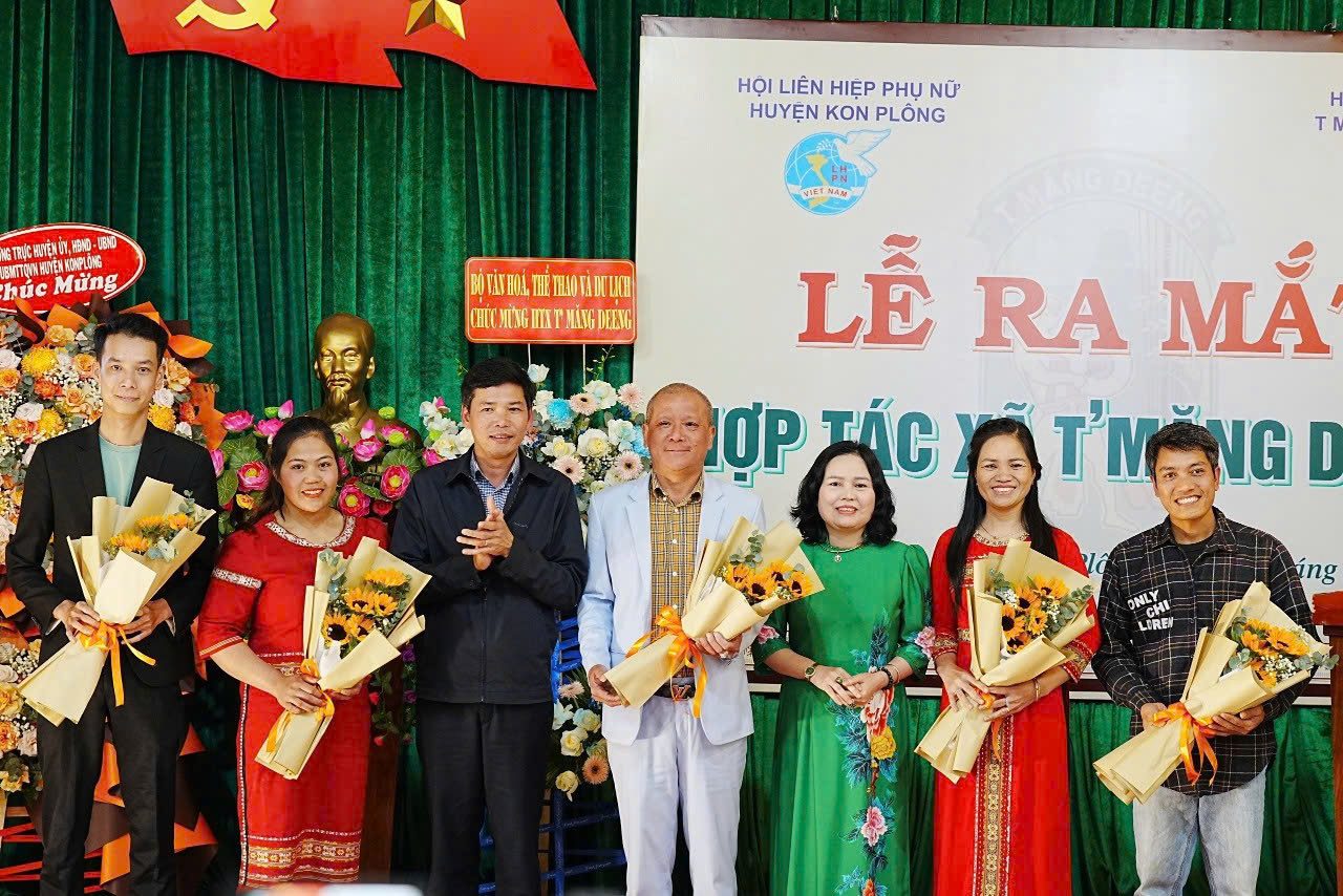 Hoạt động hợp tác xã